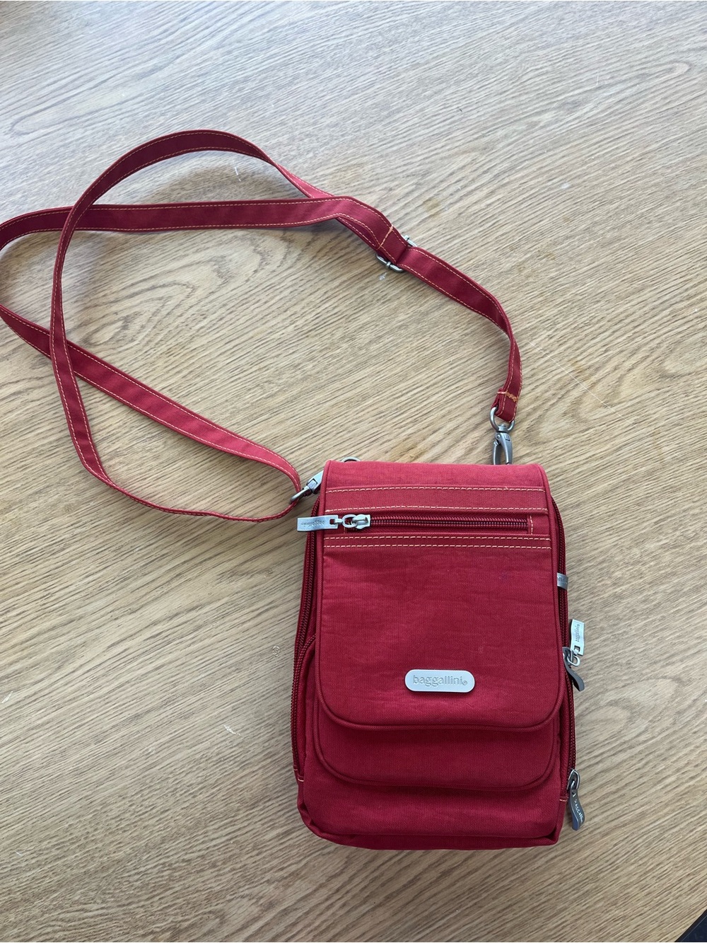 Baggallini Red Small Crossbody Messenger Bag